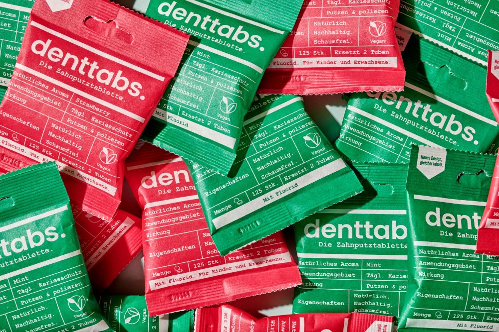 Denttabs Fluoride-Free Toothpaste Tablets x125 in a small glass jar