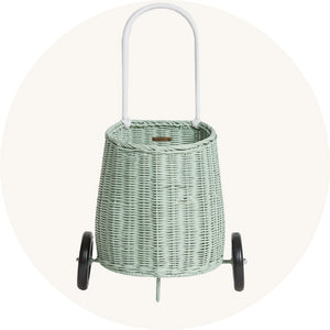 Olli Ella rattan Luggy basket on plan circle