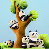 Bumbu Panda assis en bois