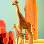 Girafe femelle en bois Bumbu