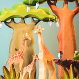 Girafe mâle en bois Bumbu