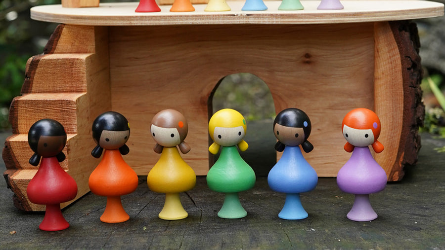 Cliques wooden rainbow coloured peg dolls