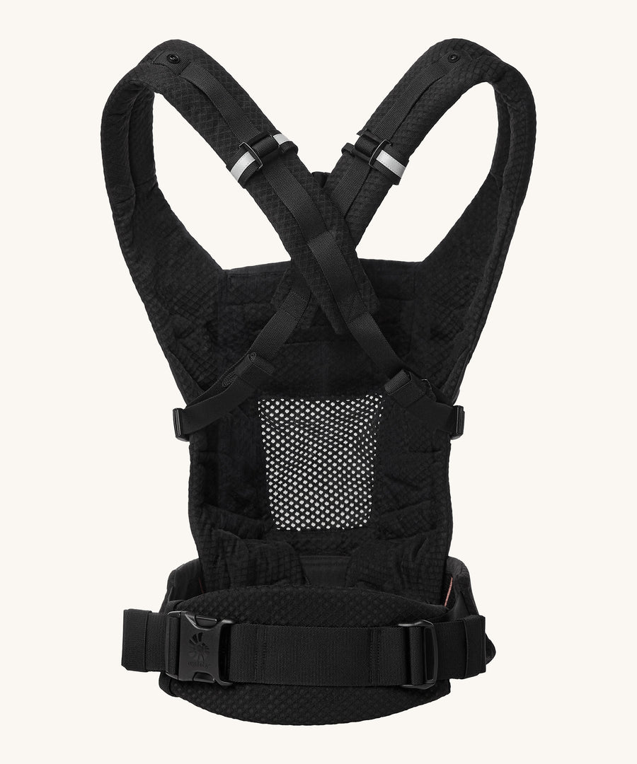 Ergobaby Adapt  SoftFlex™ Mesh Baby Carrier in Onyx Black. Back view showing cross over shoulder straps. 