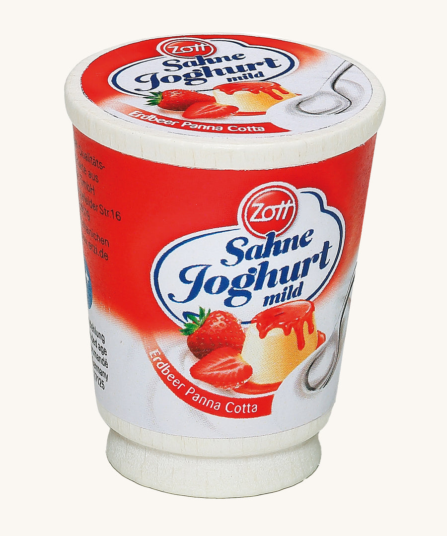 Erzi Wooden Cream Yogurt. A delicious looking pot of pretend yogurt, which would pair well with some Erzi fruit or an Erzi pastry for breakfast!