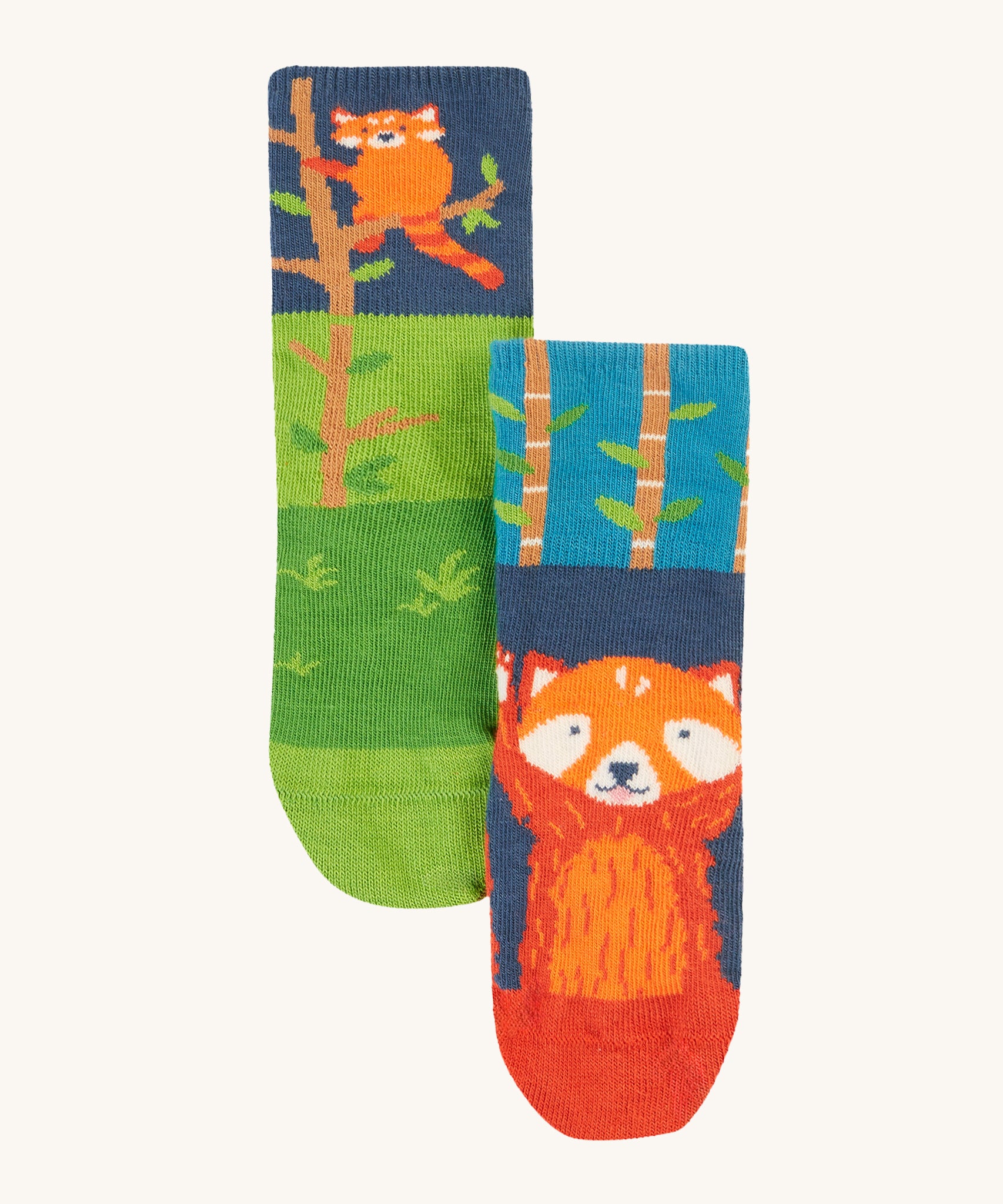 These Fun Fold Over Socks are made with super-soft and comfy organic cotton. Featuring Red Panda designs, this 2-pack of baby and toddler socks have stretchy fold-back cuffs with hidden designs underneath.