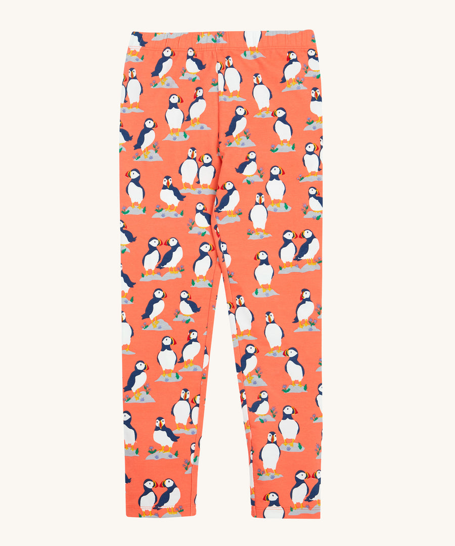 Frugi Libby Leggings - Puffin Pals. A lovely peach colour leggings with Frugi puffin print