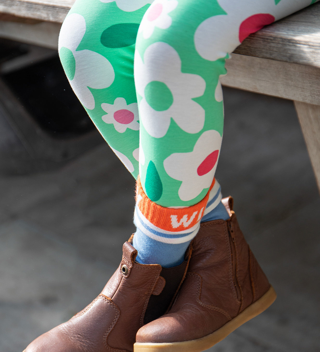 Frugi green leggings daisy design 