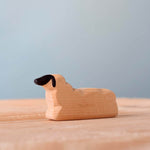 Mouton au repos en bois Bumbu