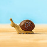 Figurine d'escargot en bois Bumbu