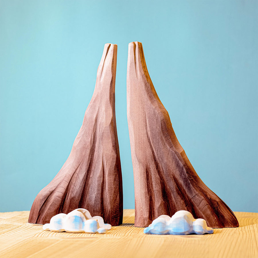 Bumbu Wooden Volcano Set. Only the rock and clouds are shown.