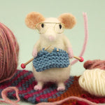 The Makerss - Small Knitting Mouse Needle Felt Kit