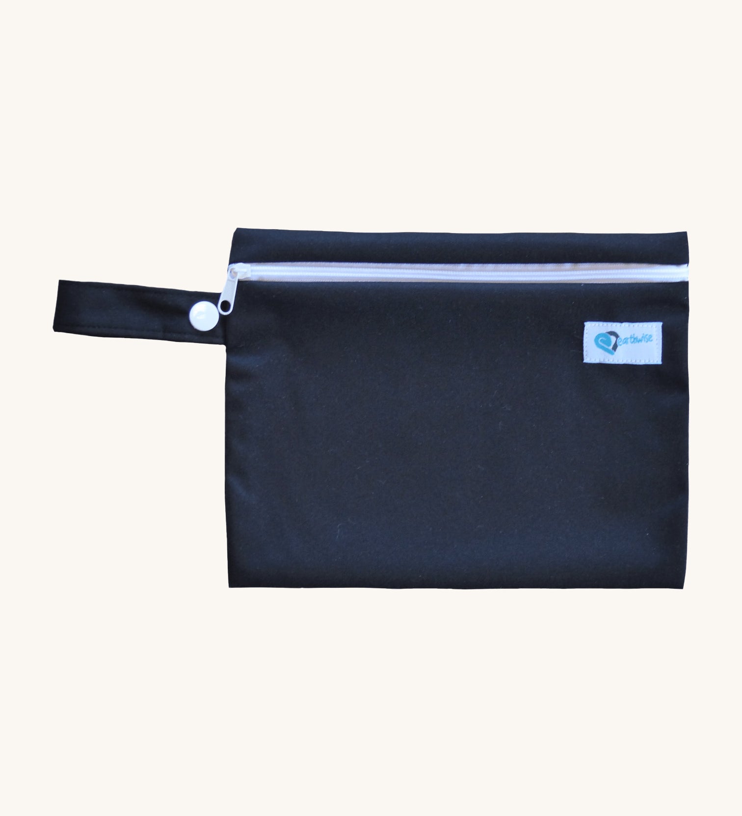 Earthwise Period Pad Purse in black.