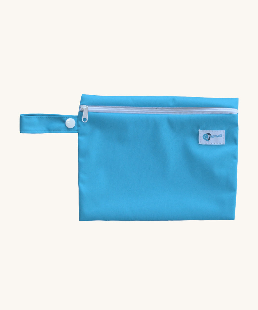 Earthwise Period Pad Purse in teal.