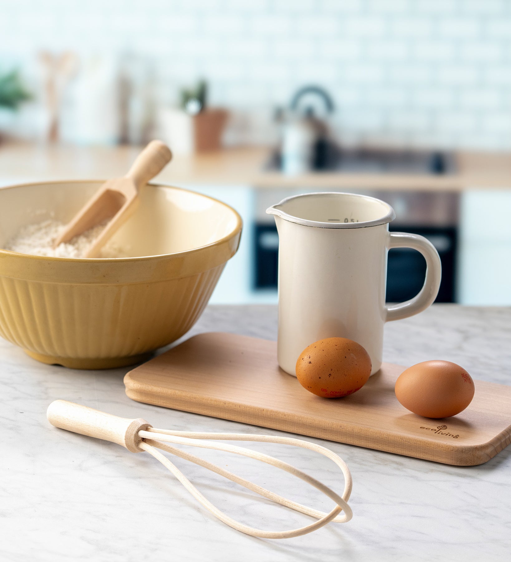 A closer look at the The Ecoliving Wooden Hand Whisk