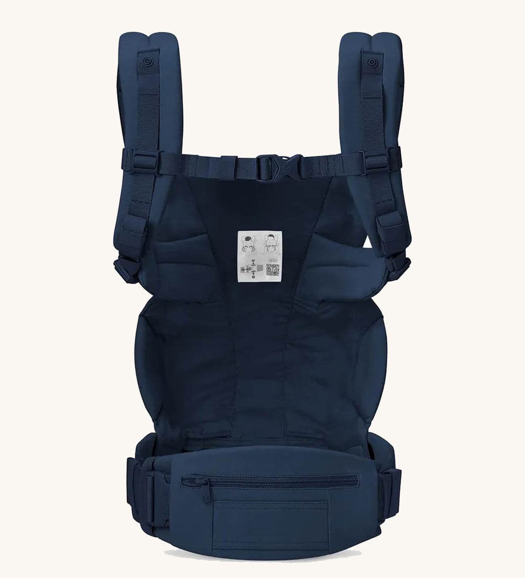 The back of the Ergobaby Omni Deluxe Carrier in Midnight Blue. 