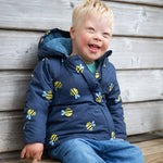 Frugi Combinaison imperméable 2 en 1 pour landau Rambler à enduire - Buzzy Bee