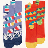 Frugi kids character 2 pack socks - GOTS organic cotton Frugi socks 2 pack  with a purple sock featuring a lemur design and a orange sock with yellow toe panels featuring a yellow and green snake design.