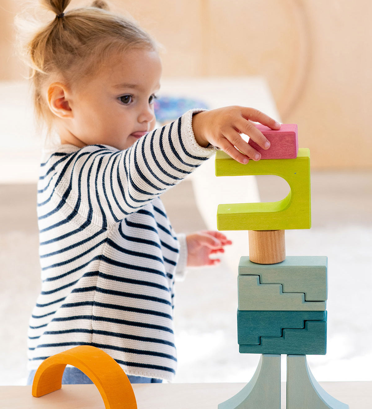 ready to create a magical world full of imagination! This set has a combination of natural and colourful blocks in various shapes and sizes