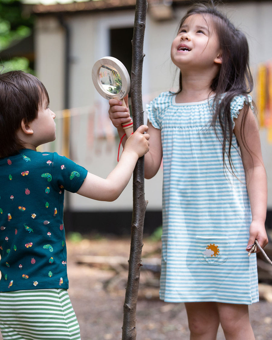 A child exploring the outside