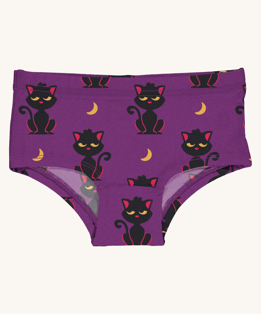 Maxomorra Cat Hipster Briefs on a plain background. These organic cotton kids briefs feature a black cat print with moon details on a purple background. 