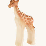 Girafe femelle en bois Bumbu