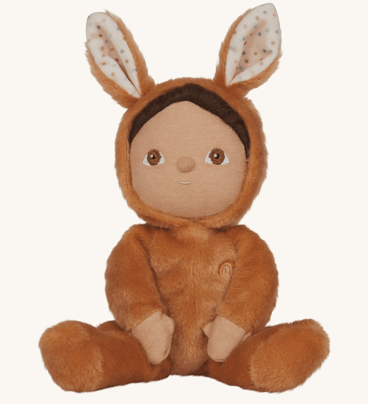 Olli Ella toffee coloured Bucky Bunny Dinky Dinkum Doll in a seated position.