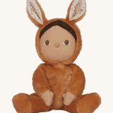 Olli Ella toffee coloured Bucky Bunny Dinky Dinkum Doll in a seated position.