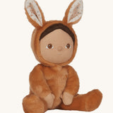 Olli Ella toffee coloured Bucky Bunny Dinky Dinkum Doll in a seated position.