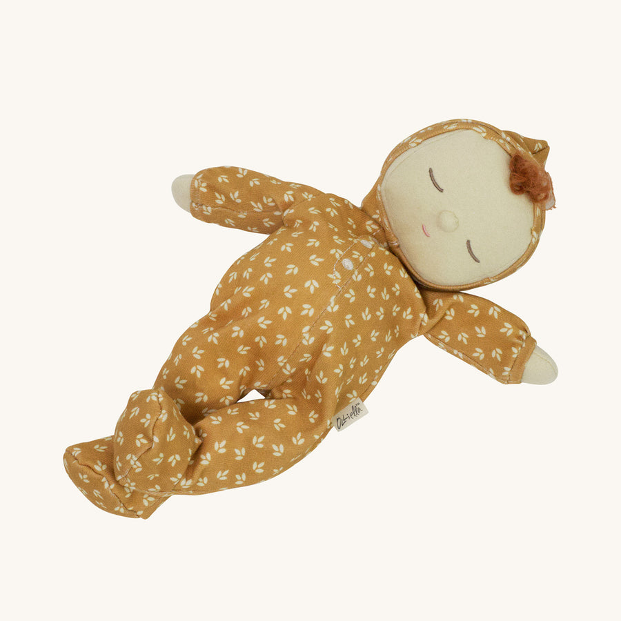 Olli Ella Daydream Dozy Dinkum Doll - Smidge lying on their side pictured on a plain background