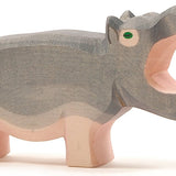 Hippopotame d'Ostheimer à bouche ouverte