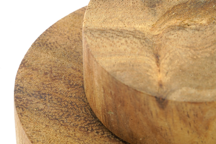 Close up of the natural wooden grain on the Papoose plastic-free waldorf stacking discs