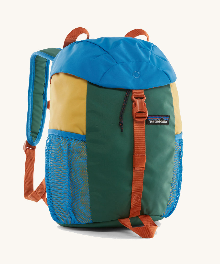 Patagonia Kids Refugito 12L in a Conifer Green colour way on a plain background. 