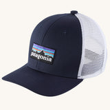 Casquette de baseball Patagonia Kids Trucker Hat - Logo P6 : bleu marine