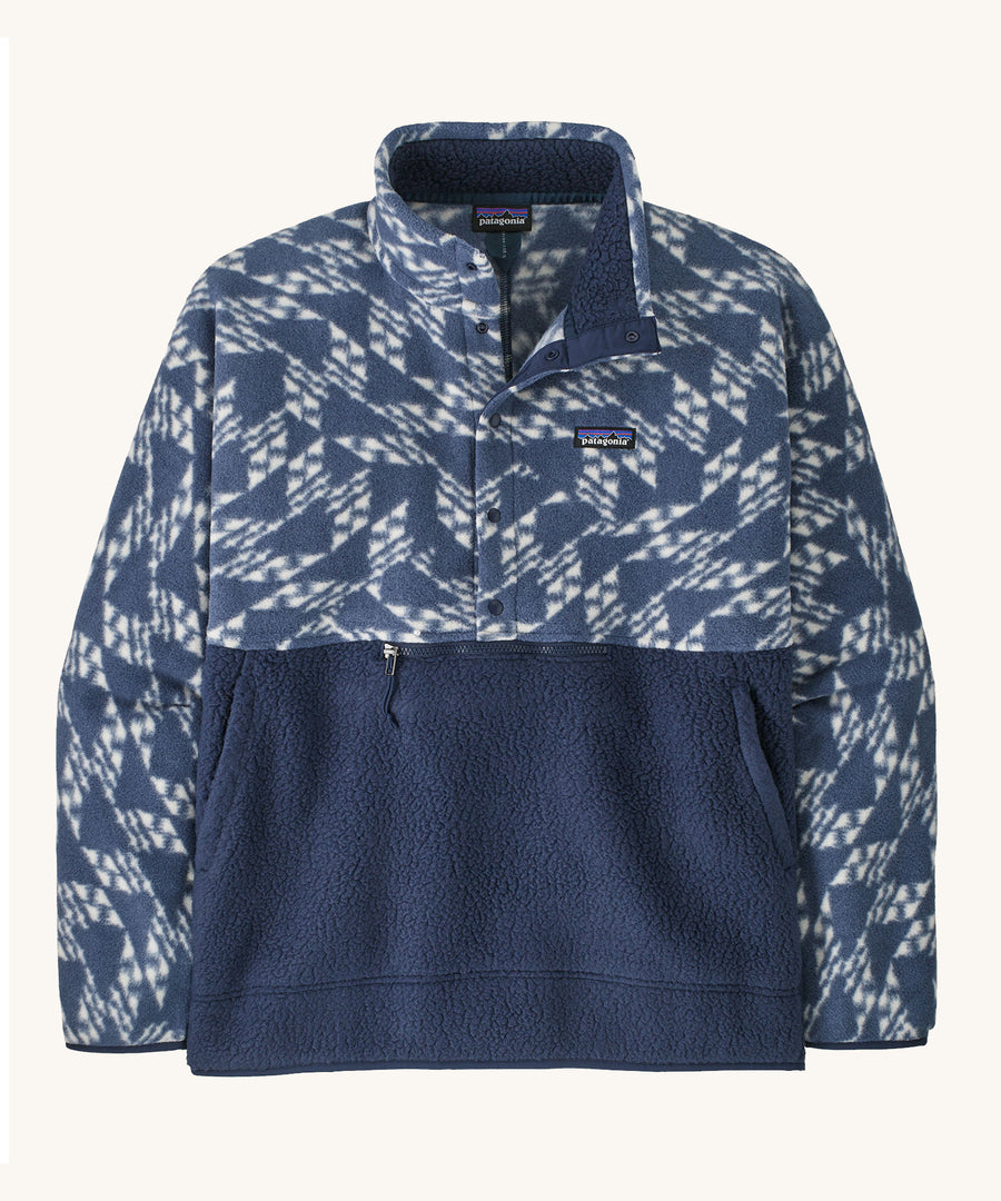 Patagonia Men's Retro Pile 1/2 Snap Pull Over in a New Navy design on a plain background. . 