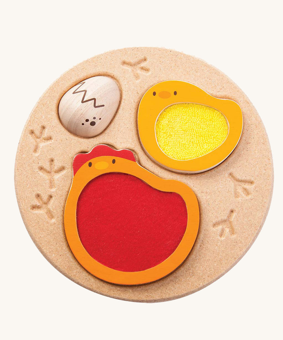 The PlanToys Chicken Puzzle on a plain background.