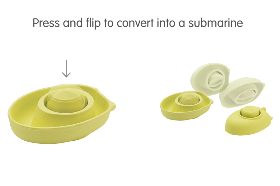 Infographic showing how to turn the PlanToys convertible boat into a submarine toy