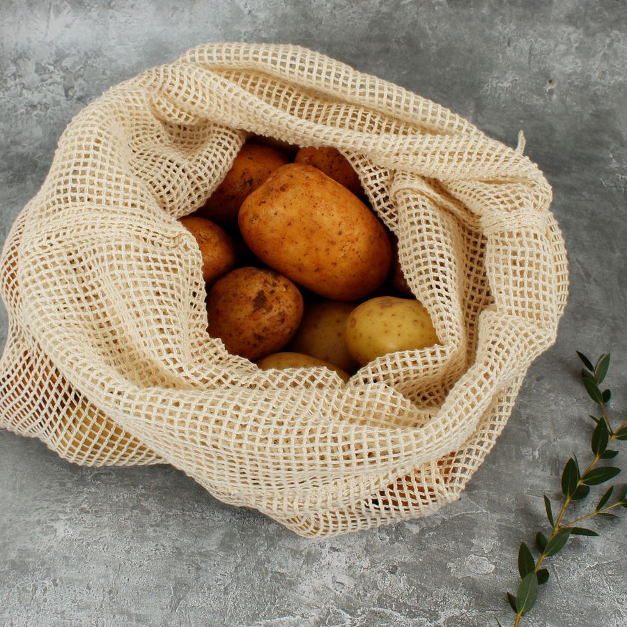 A Slice Of Green Organic Cotton Mesh Produce Bag - Extra Large close up of label with tare weight displayed