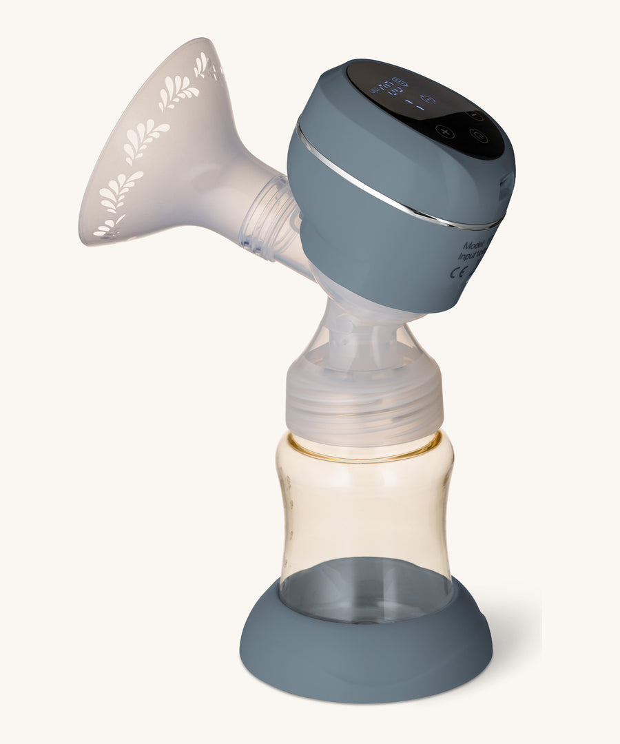 The Smart Electric Breast Pump, included with the Lola & Lykke Breastfeeding Starter Kit